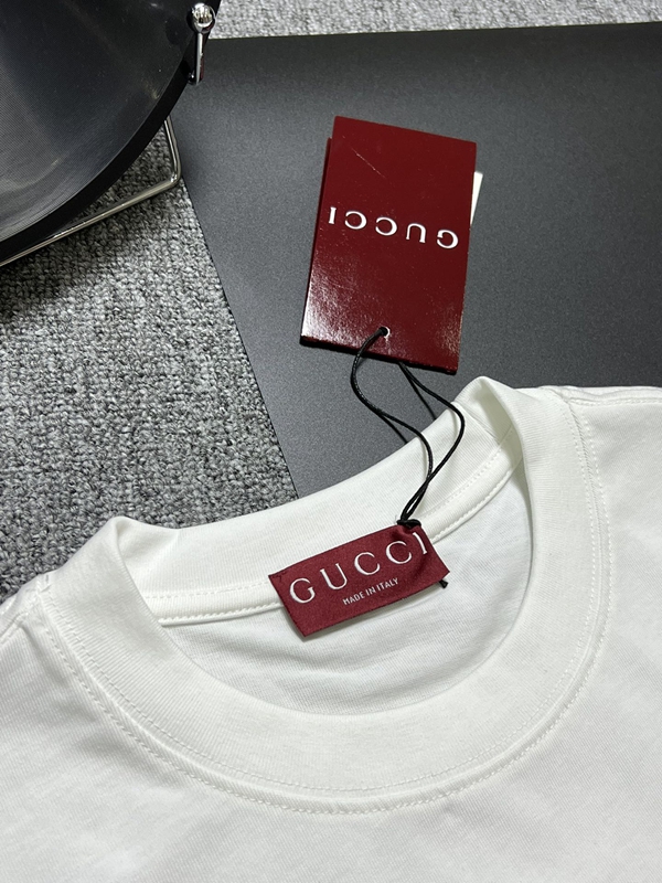 ブランドTシャツ素材ディテール